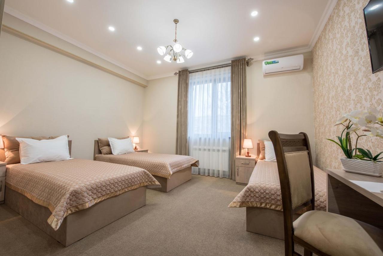 Huzur Hotel Tashkent Exterior photo